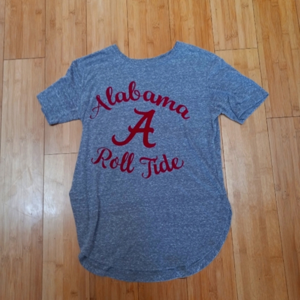 Alabama roll tide Grey woman's shirt. Medium